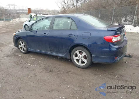 2011 Toyota Corolla S z USA, uszkodzony, nr VIN 2T1BU4EE8BC704416